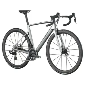 A Bicicleta SCOTT Addict RC ULTIMATE eleva o desempenho com o seu Quadro Addict RC em Carbono HMX SL e Transmissão SRAM FORCE AXS 24 VL c/potenciômetro.