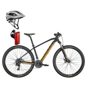 A Bicicleta SCOTT Aspect 970 Blue tem Suspensão Suntour XCE28, conta com oferta de Capacete Supra e Lanterna CATEYE Tight Kinetic.