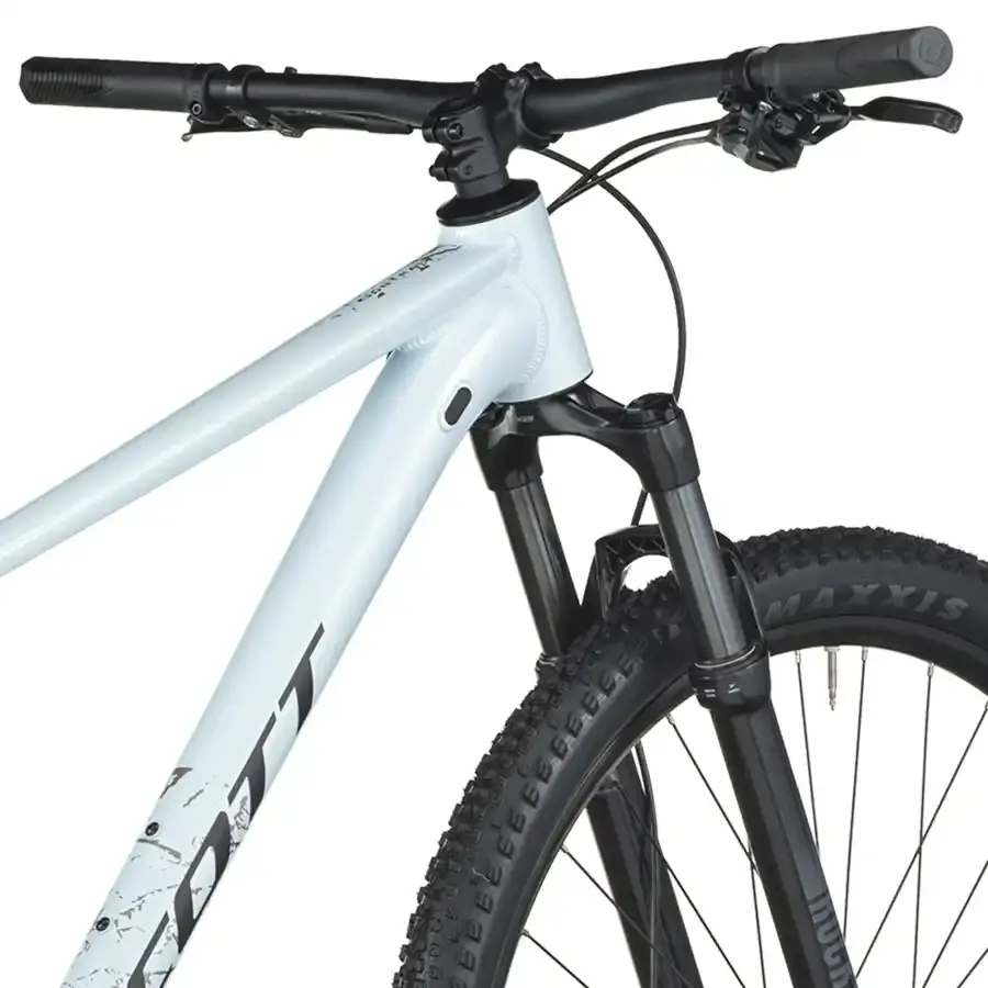 A Bicicleta SCOTT Contrail 10 tem RockShox Judy Silver TK, Quadro em Alloy e transmissão Shimano CUES 11 VL.