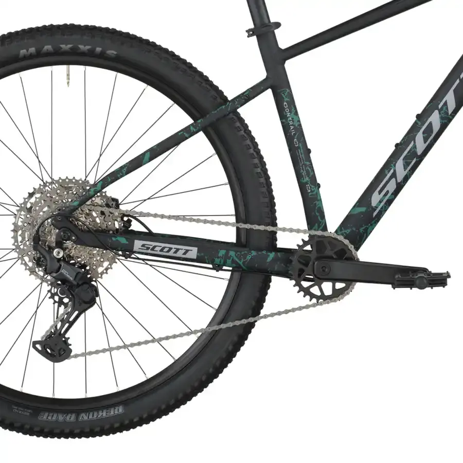 A Bicicleta SCOTT Contrail 20 tem Suntour XCT30-HLO, Quadro em Alloy e transmissão Shimano CUES 11 VL.