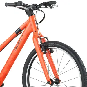 BICICLETA SCOTT CONTRAIL 400 SCOTT CONTRAIL 400: BTT recreativa para explorar caminhos, parques e trilhos fáceis sem pressão, conforto e confiança. Sensação fluida, simples e.