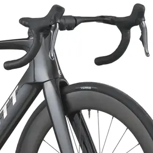 A Bicicleta SCOTT Foil RC 10 tem Quadro em Carbono HMX e transmissão Shimano Ultegra Di2 24 VL.