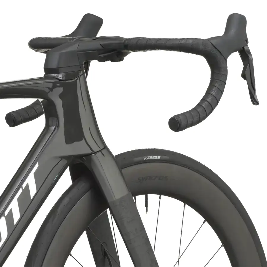 SCOTT FOIL RC 10: estrada aero para rolar depressa em terreno aberto e manter ritmo alto, velocidade e eficiência. Sensação fluida, simples e envolvente.