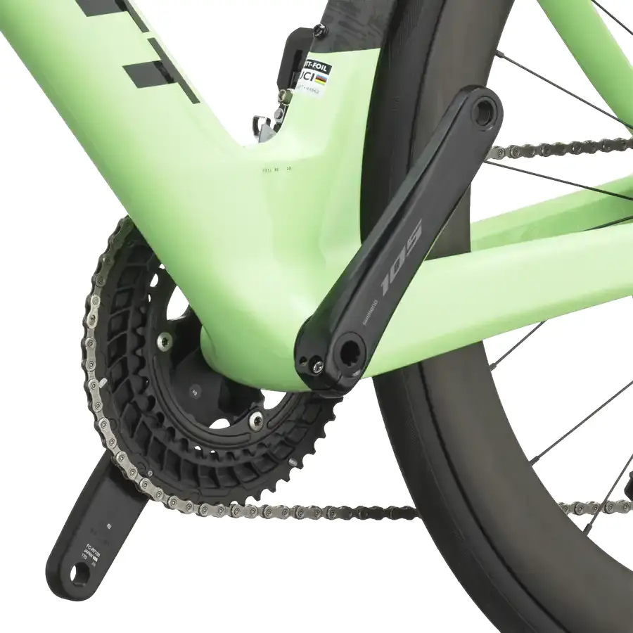 BICICLETA SCOTT FOIL RC 20 SCOTT FOIL RC 20: estrada aero para rolar depressa em terreno aberto e manter ritmo alto, velocidade e eficiência. Sensação fluida, simples e envolvente.