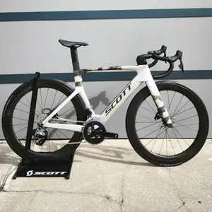 BICICLETA SCOTT FOIL RC 30 COM RODAS FULCRUM WIND 57 Conheça a Bicicleta SCOTT Foil RC 30 com Quadro em Carbono HMX, Forqueta FOIL Disc HMX, SRAM RIVAL eTap AXS de 24VL E RODAS FULCRUM WIND 57 DE 57MM DE PERFIL.