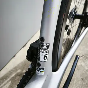 BICICLETA SCOTT FOIL RC 30 COM RODAS FULCRUM WIND 57 Conheça a Bicicleta SCOTT Foil RC 30 com Quadro em Carbono HMX, Forqueta FOIL Disc HMX, SRAM RIVAL eTap AXS de 24VL E RODAS FULCRUM WIND 57 DE 57MM DE PERFIL.