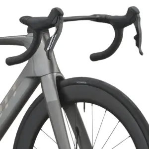 BICICLETA SCOTT FOIL RC TEAM SCOTT FOIL RC TEAM: estrada aero para rolar depressa em terreno aberto e manter ritmo alto, velocidade e eficiência. Sensação fluida, simples e envolvente.