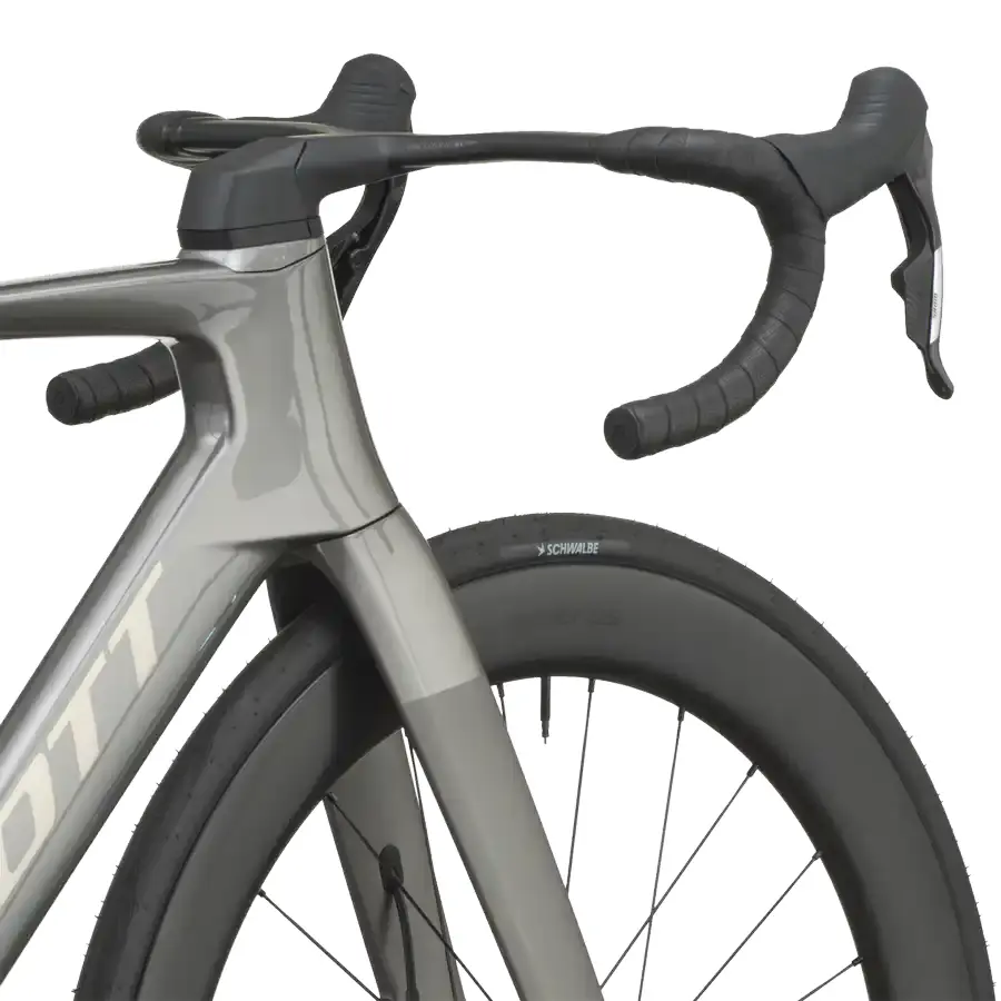 BICICLETA SCOTT FOIL RC TEAM SCOTT FOIL RC TEAM: estrada aero para rolar depressa em terreno aberto e manter ritmo alto, velocidade e eficiência. Sensação fluida, simples e envolvente.