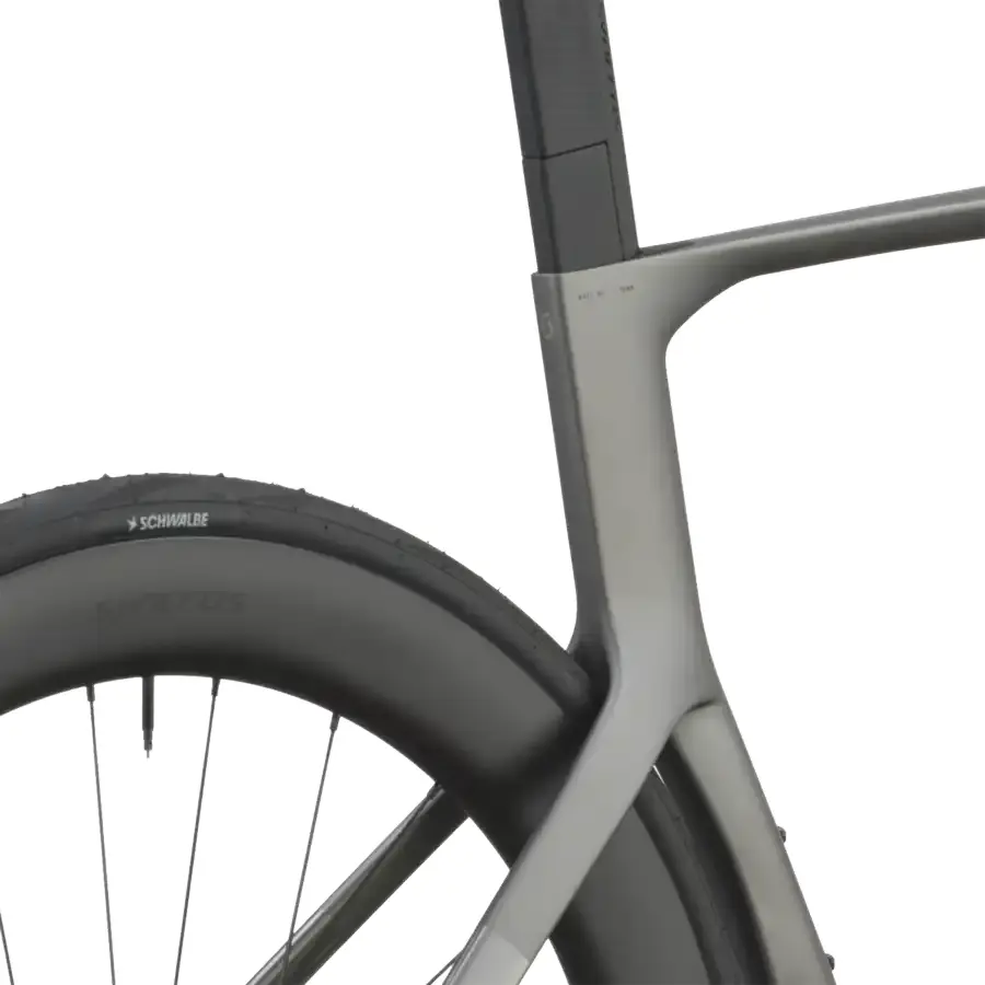 BICICLETA SCOTT FOIL RC TEAM SCOTT FOIL RC TEAM: estrada aero para rolar depressa em terreno aberto e manter ritmo alto, velocidade e eficiência. Sensação fluida, simples e envolvente.