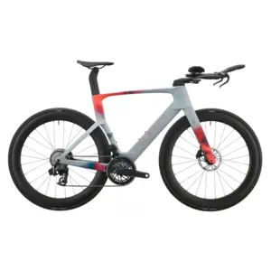 SCOTT FOIL RC TRI: estrada aero para rolar depressa em terreno aberto e manter ritmo alto, velocidade e eficiência. Sensação fluida, simples e envolvente.
