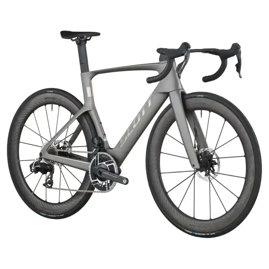 A Bicicleta SCOTT Foil RC Ultimate tem Quadro em Carbono HMX SL e transmissão SRAM RED AXS Disc 24 VL.