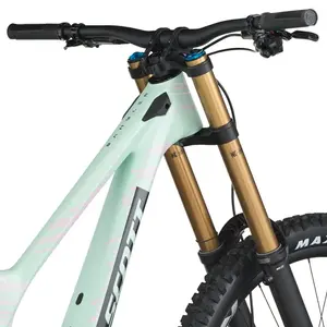 A Bicicleta SCOTT Gambler RC tem Quadro Gambler Carbono HMX, FOX 40 Factory Float, FOX DH X2 Factory e SRAM X01 DH/RF Atlas 7 VL.