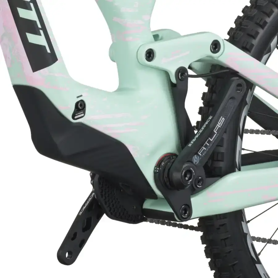 A Bicicleta SCOTT Gambler RC tem Quadro Gambler Carbono HMX, FOX 40 Factory Float, FOX DH X2 Factory e SRAM X01 DH/RF Atlas 7 VL.