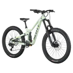 A Bicicleta SCOTT Ransom 400 tem rodas 24", uma suspensão ajustada a crianças (140 mm), um amortecedor (130 mm) e um botão para controlar a suspensão.