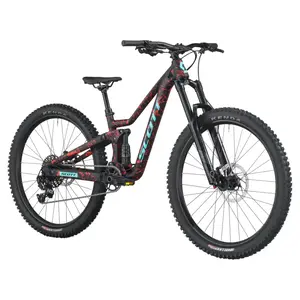 A Bicicleta SCOTT Ransom 600 tem rodas 26", uma suspensão ajustada a crianças (140 mm), um amortecedor (130 mm) e um botão para controlar a suspensão.