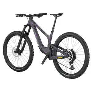 A Bicicleta SCOTT Ransom 920 tem Quadro Carbono HMF-Alloy, Marzocchi Z1 e SRAM Eagle 70 12 VL.