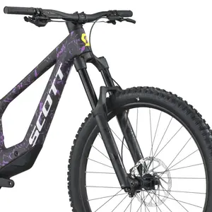 A Bicicleta SCOTT Ransom 920 tem Quadro Carbono HMF-Alloy, Marzocchi Z1 e SRAM Eagle 70 12 VL.