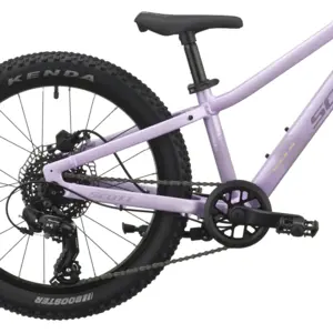 BICICLETA SCOTT SCALE 200 SCOTT SCALE 200: BTT hardtail com foco em eficiência e confiança, para rolar depressa, descobrir trilhos e manter a experiência simples Com fluidez e confiança.