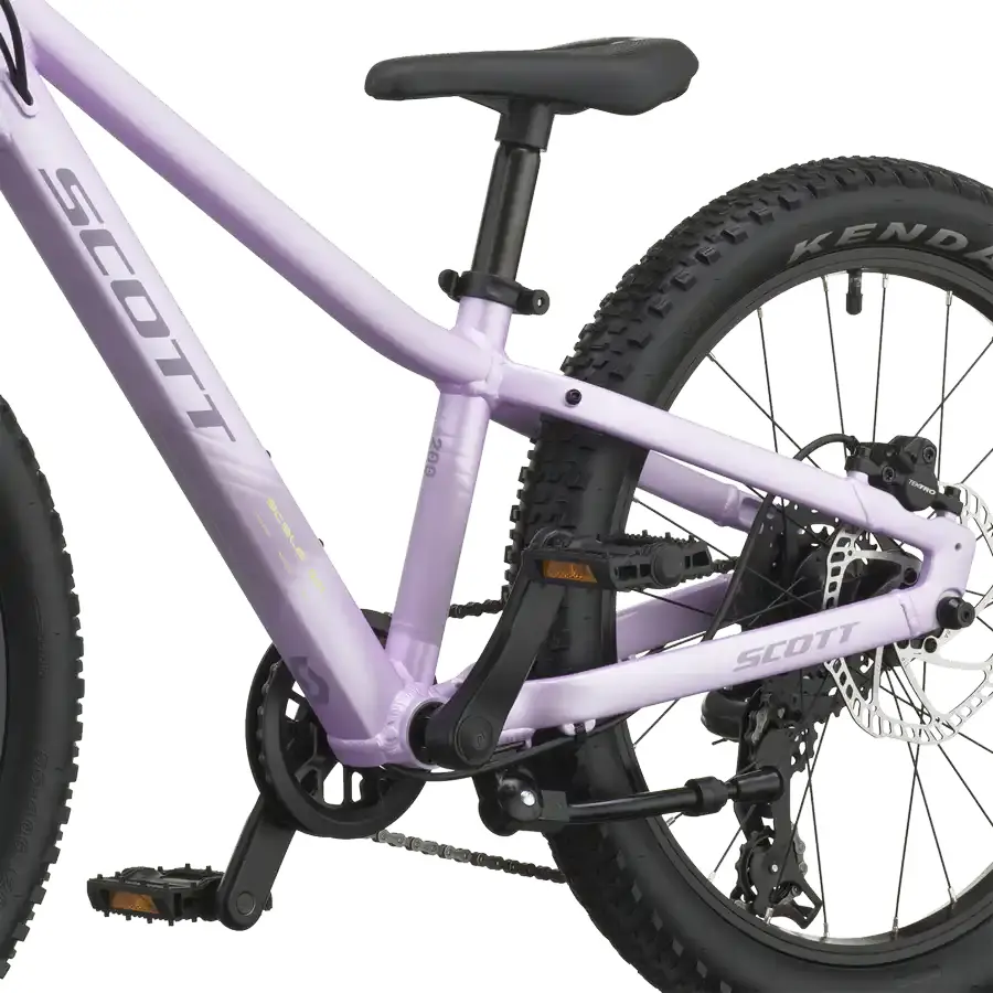BICICLETA SCOTT SCALE 200 SCOTT SCALE 200: BTT hardtail com foco em eficiência e confiança, para rolar depressa, descobrir trilhos e manter a experiência simples Com fluidez e confiança.
