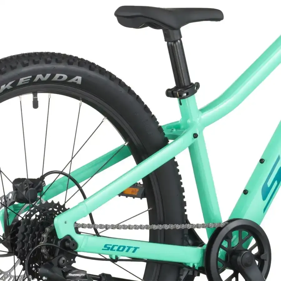 Descubra a Bicicleta SCOTT Scale 400, com quadro compacto, rodas de 24", SunRace CSM55 11-34T 8VL e Tektro HD-M276 Disc. Hidráulico.