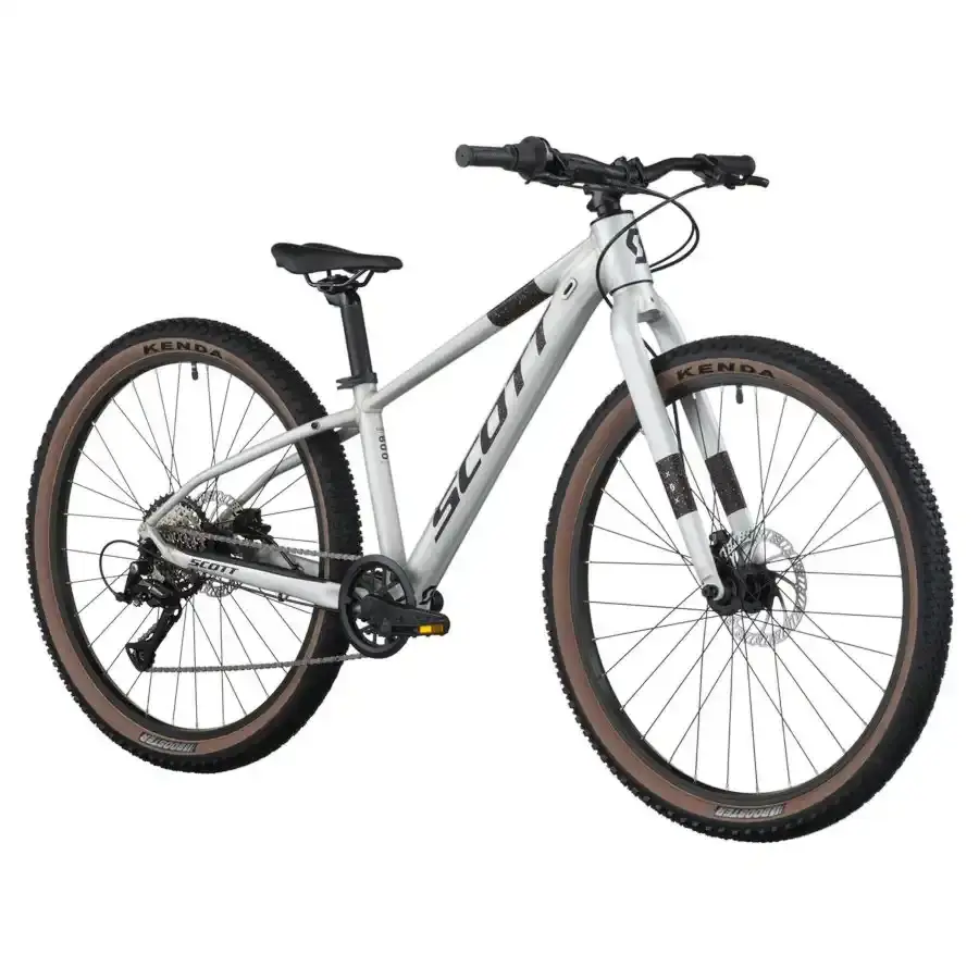 A Bicicleta SCOTT Scale 600, tem quadro compacto, rodas de 26", Shimano CS-HG400-8 11-40T 8VL e Tektro HD-M276 Disc. Hidráulico.