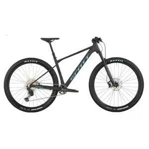 A Bicicleta SCOTT Scale 925 tem RockShox SID SL RL, Quadro Scale Alloy 6061 e transmissão Shimano XT-Deore 12 VL.
