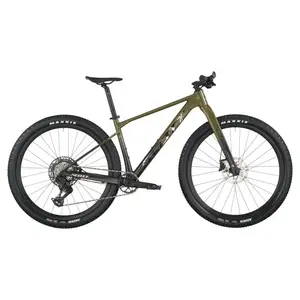 A Bicicleta SCOTT Gravel 20 tem Forqueta Scale Rígida em Carbono HMF e transmissão SRAM Eagle 70 Transmission 12 VL.