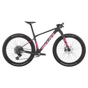 A Bicicleta SCOTT Gravel RC tem Quadro Addict Gravel em Carbono HMX e transmissão SRAM RED XPLR AXS Disc 13 VL.