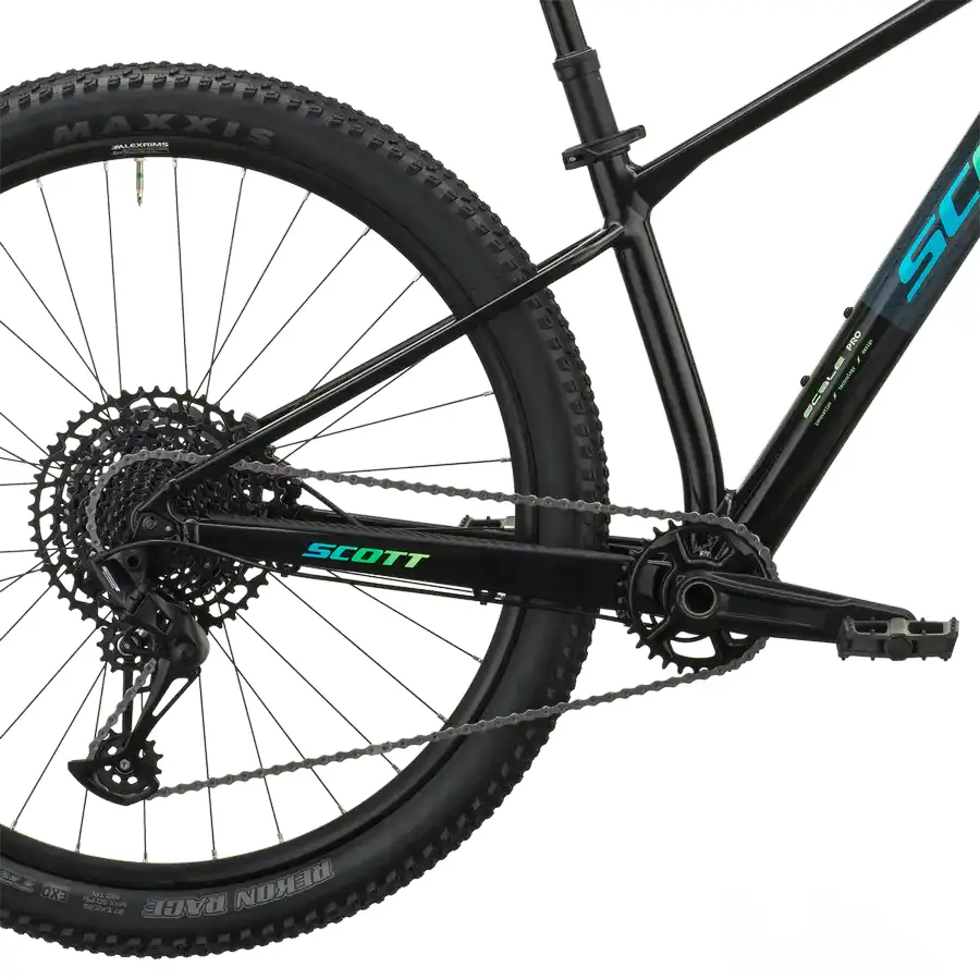 BICICLETA SCOTT SCALE PRO 700 SCOTT SCALE PRO 700: BTT hardtail com foco em eficiência e confiança, para rolar depressa, descobrir trilhos e manter a experiência simples. Com fluidez.
