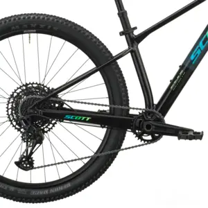 BICICLETA SCOTT SCALE PRO 700 SCOTT SCALE PRO 700: BTT hardtail com foco em eficiência e confiança, para rolar depressa, descobrir trilhos e manter a experiência simples. Com fluidez.