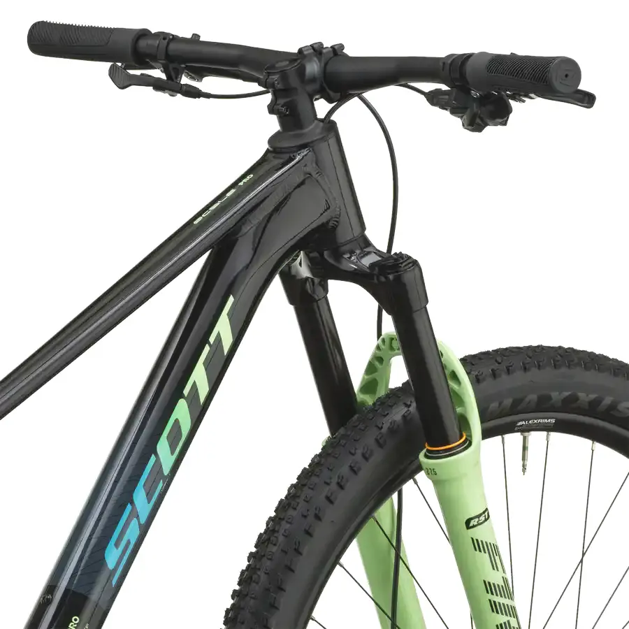 BICICLETA SCOTT SCALE PRO 700 SCOTT SCALE PRO 700: BTT hardtail com foco em eficiência e confiança, para rolar depressa, descobrir trilhos e manter a experiência simples. Com fluidez.