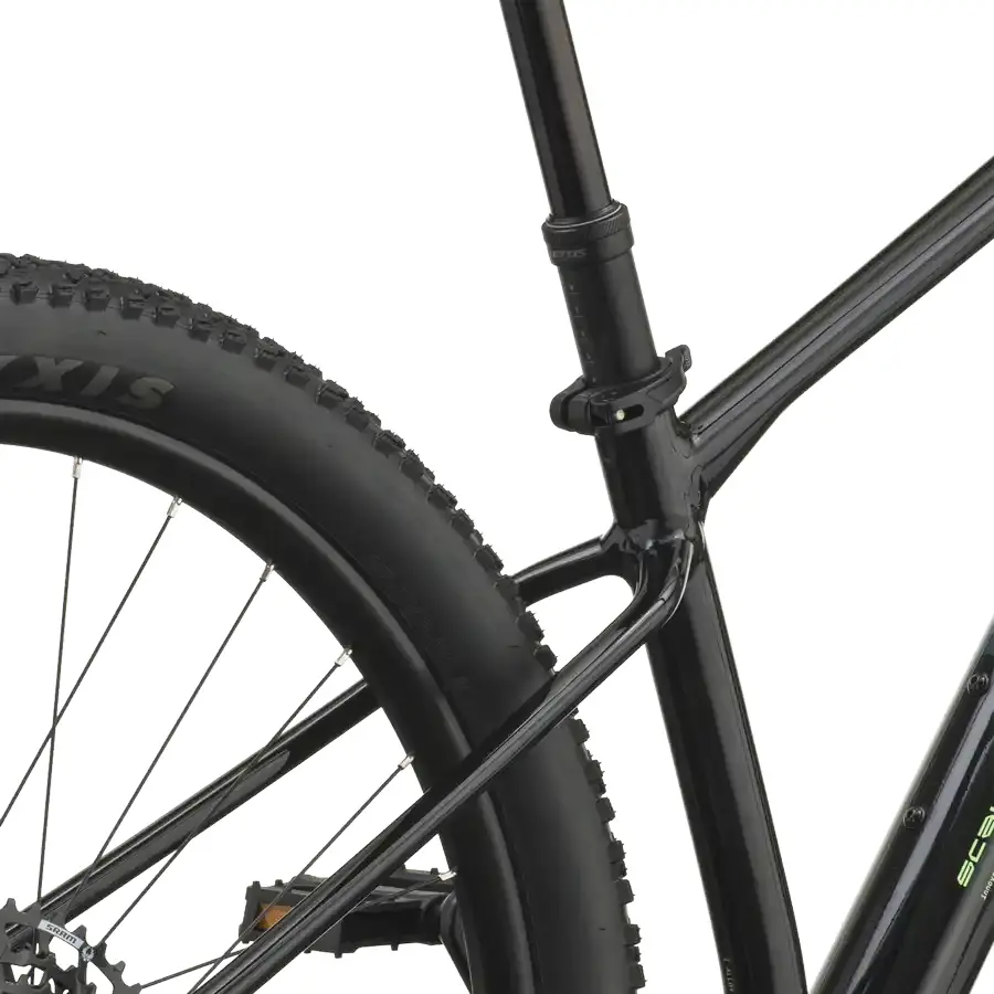 BICICLETA SCOTT SCALE PRO 700 SCOTT SCALE PRO 700: BTT hardtail com foco em eficiência e confiança, para rolar depressa, descobrir trilhos e manter a experiência simples. Com fluidez.