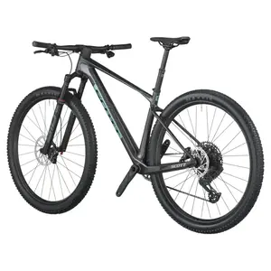 A Bicicleta SCOTT Scale RC Team tem RockShox SID SL RL, Quadro em Carbono HMF e transmissão SRAM S1000 AXS 12 VL.