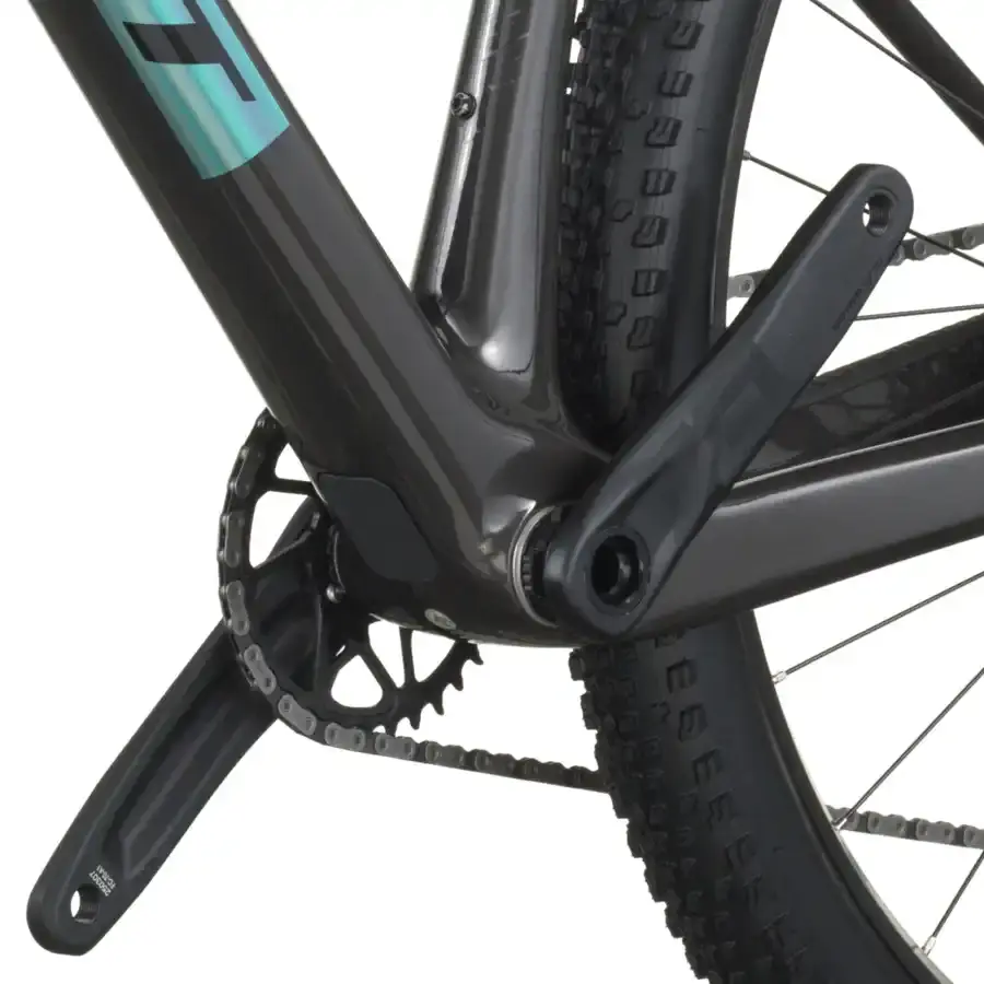 A Bicicleta SCOTT Scale RC Team tem RockShox SID SL RL, Quadro em Carbono HMF e transmissão SRAM S1000 AXS 12 VL.