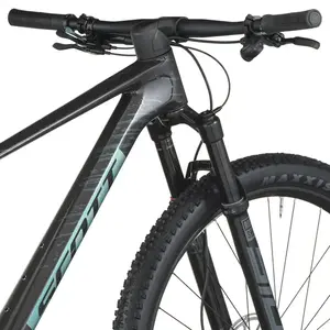 A Bicicleta SCOTT Scale RC Team tem RockShox SID SL RL, Quadro em Carbono HMF e transmissão SRAM S1000 AXS 12 VL.
