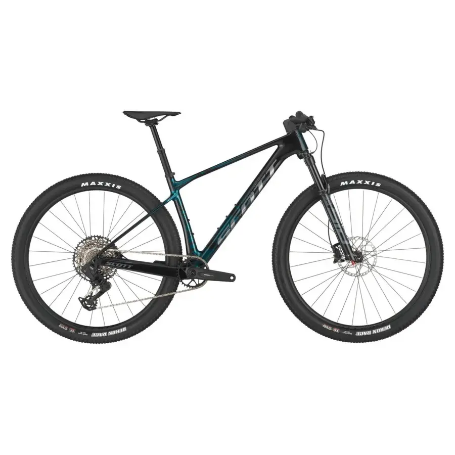 A Bicicleta SCOTT Scale RC Team tem um design de quadro sem compromissos em carbono para vencer a concorrência em cada pedalada.