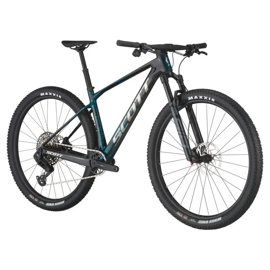 A Bicicleta SCOTT Scale RC Team tem um design de quadro sem compromissos em carbono para vencer a concorrência em cada pedalada.
