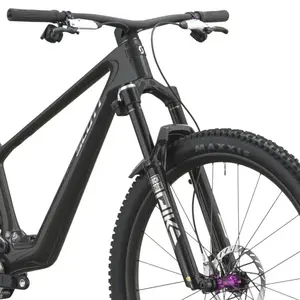 SCOTT SPARK DC FACTORY, down-country com ritmo e margem nas descidas, ideal para subir com eficiência, descer com confiança e brincar mais no trilho.