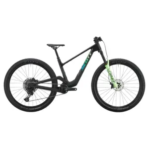BICICLETA SCOTT SPARK PRO 700 SCOTT SPARK PRO 700, trail leve com controlo e conforto, ideal para ligar subidas, curvas e descidas com fluidez. Sensação fluida, simples e envolvente.