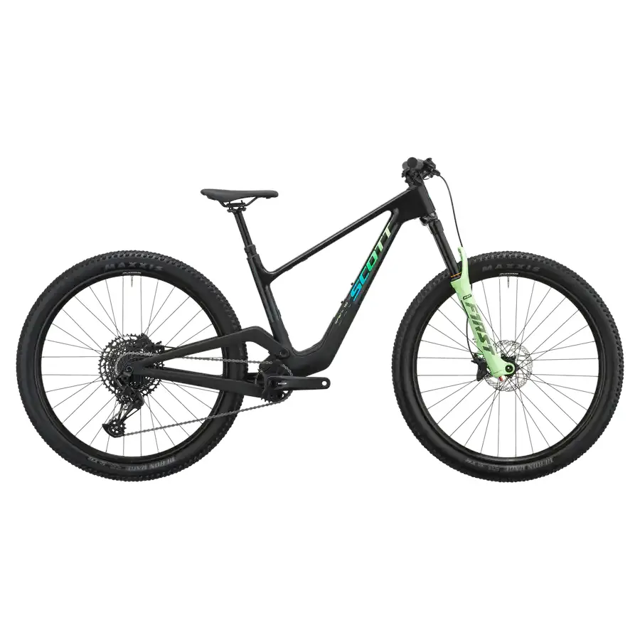 BICICLETA SCOTT SPARK PRO 700 SCOTT SPARK PRO 700, trail leve com controlo e conforto, ideal para ligar subidas, curvas e descidas com fluidez. Sensação fluida, simples e envolvente.