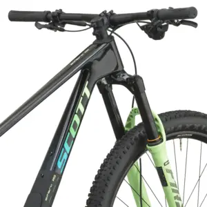 BICICLETA SCOTT SPARK PRO 700 SCOTT SPARK PRO 700, trail leve com controlo e conforto, ideal para ligar subidas, curvas e descidas com fluidez. Sensação fluida, simples e envolvente.