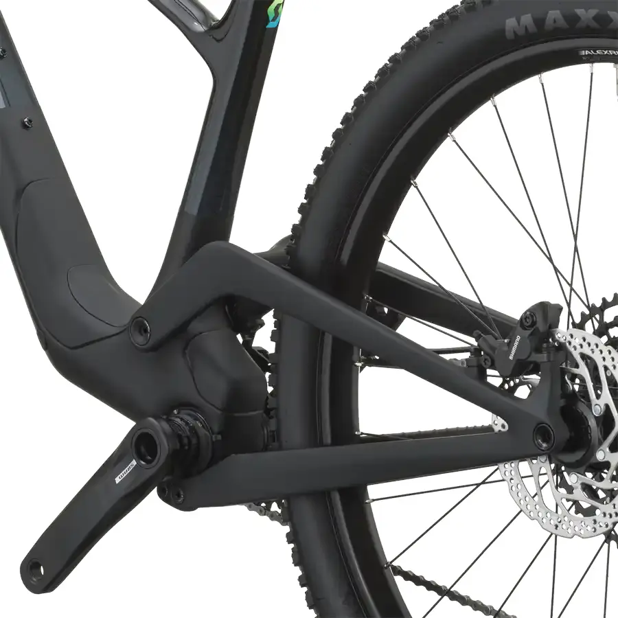 BICICLETA SCOTT SPARK PRO 700 SCOTT SPARK PRO 700, trail leve com controlo e conforto, ideal para ligar subidas, curvas e descidas com fluidez. Sensação fluida, simples e envolvente.