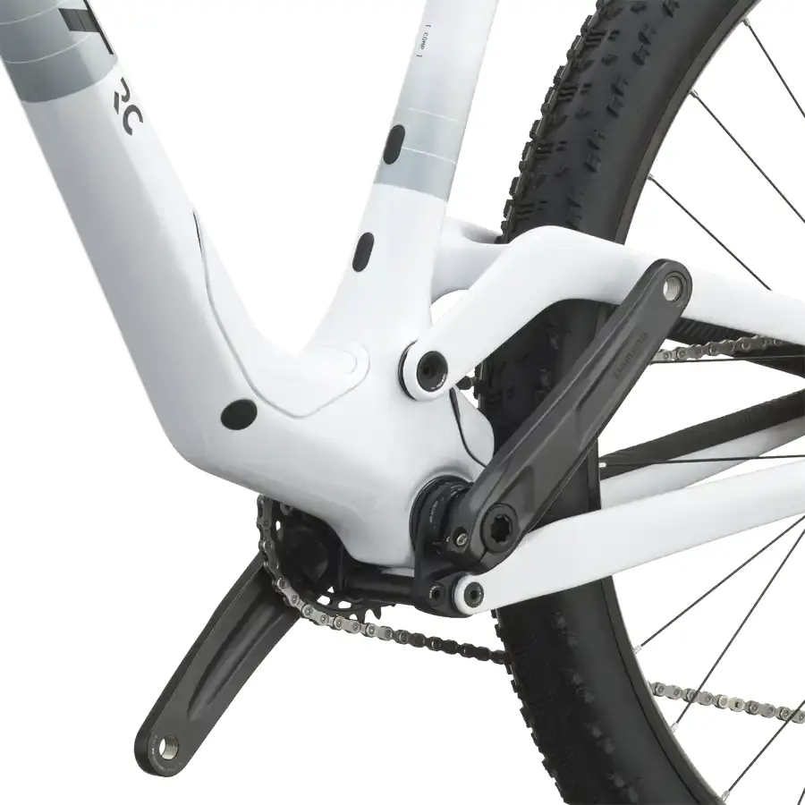 BICICLETA SCOTT SPARK RC COMP SCOTT SPARK RC COMP: XC rápido com foco em velocidade e precisão, para atacar subidas, descidas curtas e trilhos técnicos com controlo. Com prazer em cada.