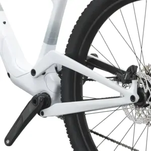 BICICLETA SCOTT SPARK RC COMP SCOTT SPARK RC COMP: XC rápido com foco em velocidade e precisão, para atacar subidas, descidas curtas e trilhos técnicos com controlo. Com prazer em cada.