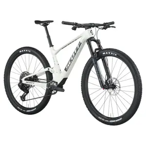 A Bicicleta SCOTT Spark RC Team tem RockShox SID 3P, Quadro em Carbono HMF e transmissão SRAM S1000 AXS 12 VL.