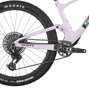A Bicicleta SCOTT Spark RC World Cup tem RockShox Flight Attendant, Quadro em Carbono HMF e transmissão SRAM SRAM X0 AXS.