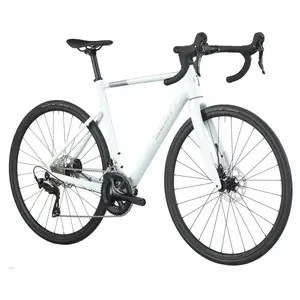 A Bicicleta SCOTT Speedster 10 tem Quadro em Alumínio, Forqueta Speedster Disc em Carbono e Shimano 105 de 24VL.