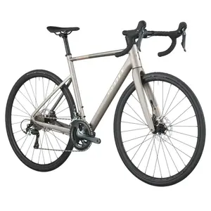 A Bicicleta SCOTT Speedster 20 tem Forqueta Speedster Disc Carbono e Shimano Tiagra Disc 20 VL.