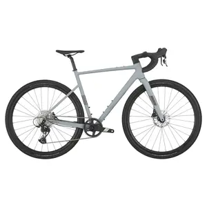 Descubra a Bicicleta SCOTT Speedster Gravel 30: com confortável geometria, folga para pneus mais largos e cabos totalmente integrados.