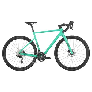 Descubra a Bicicleta SCOTT Speedster Gravel 30: com confortável geometria, folga para pneus mais largos e cabos totalmente integrados.